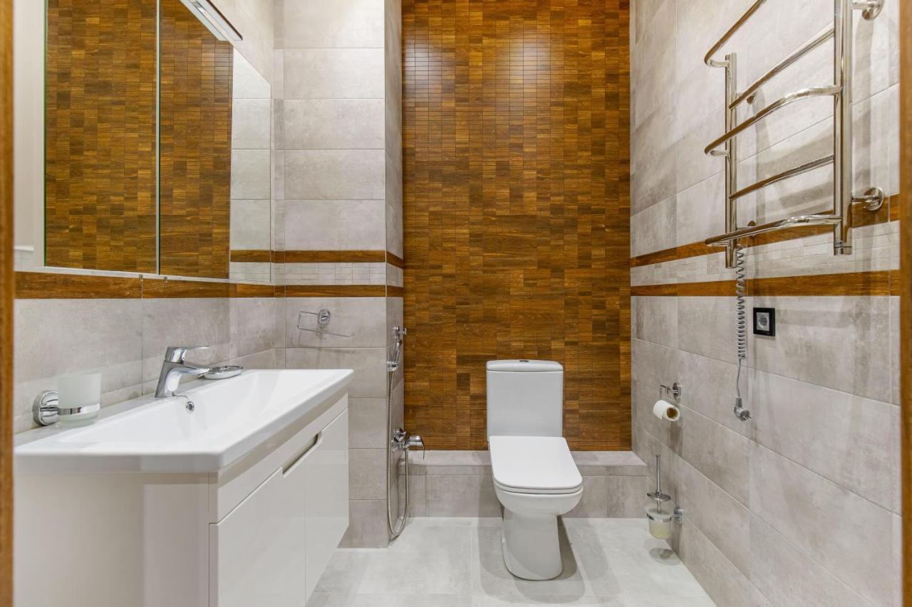 Sea Symphony Wood Style Apartment Odesa Exterior photo